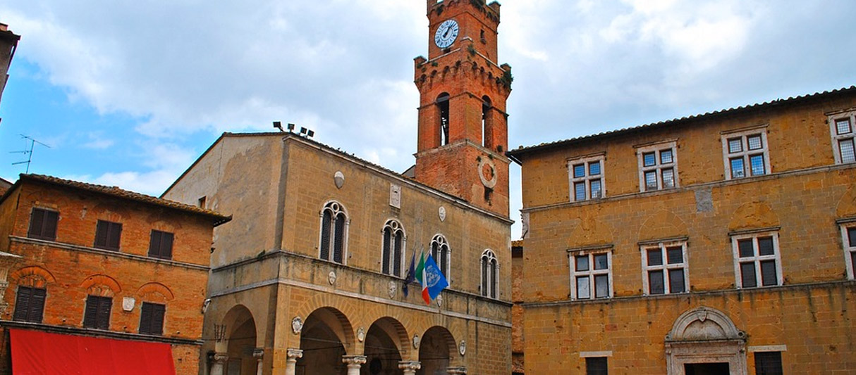 Piazza Pio II