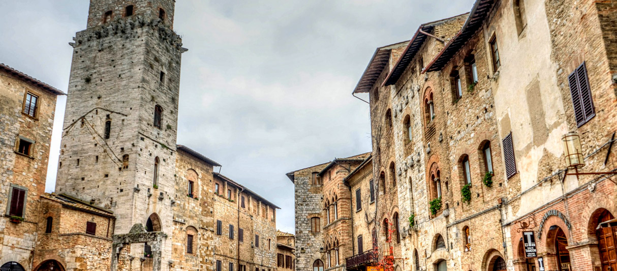 San Gimignano Piazza